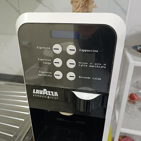 Bnb Simy3 Наполи Екстериор снимка