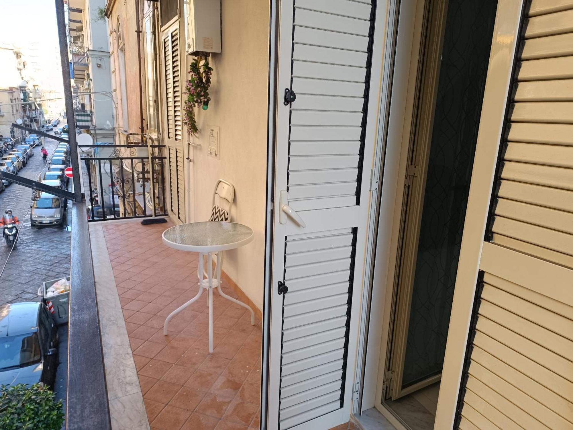 Bnb Simy3 Наполи Екстериор снимка